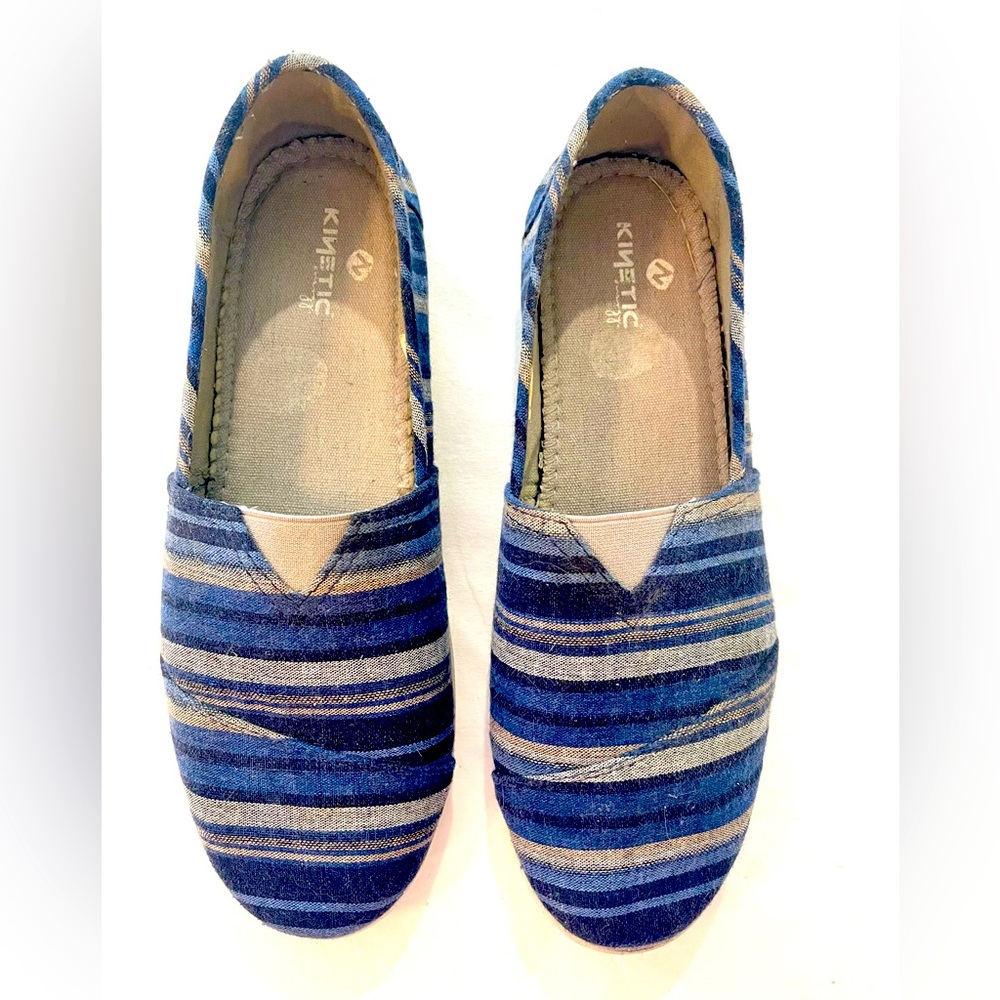 Kinetic Blue Patterned Slip-on Shoes